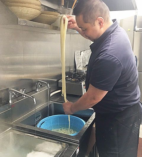 店主/中村秀輝:ザンギうどん一久